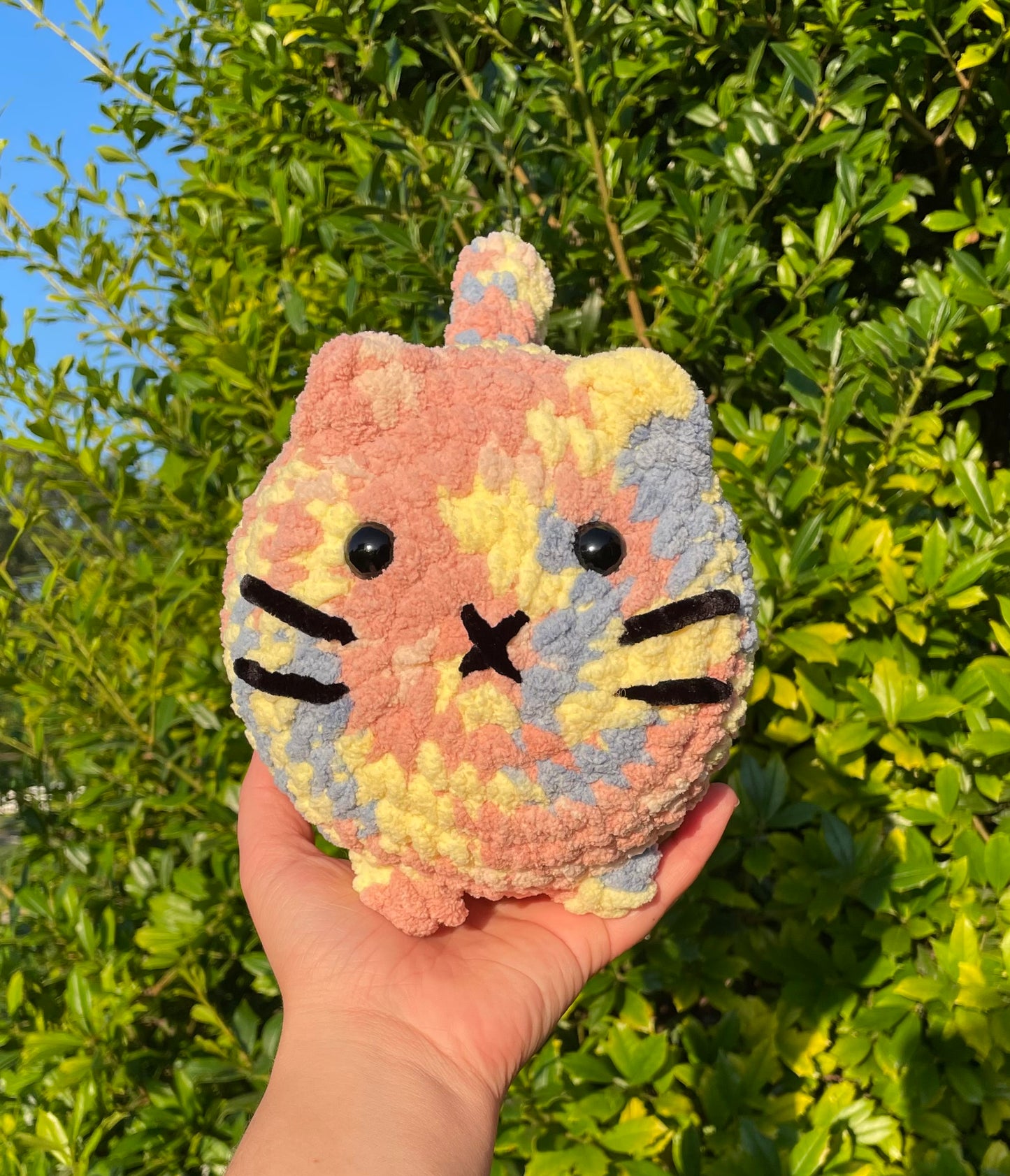 Crochet loaf cat